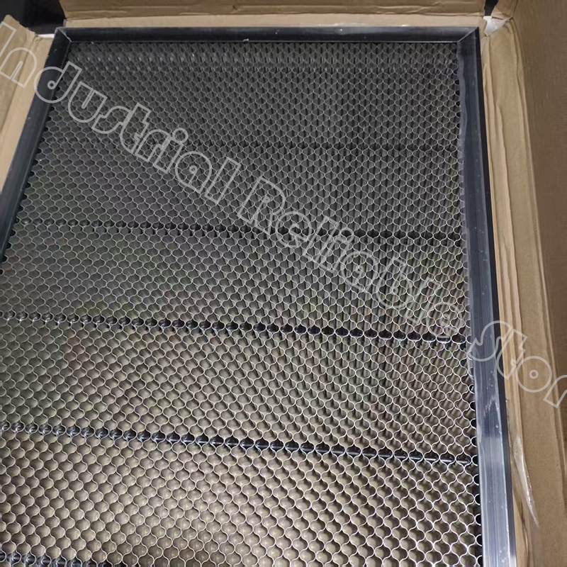 Wysokiej jakości stół roboczy  – Honeycomb Laser Bed recenzja i cena